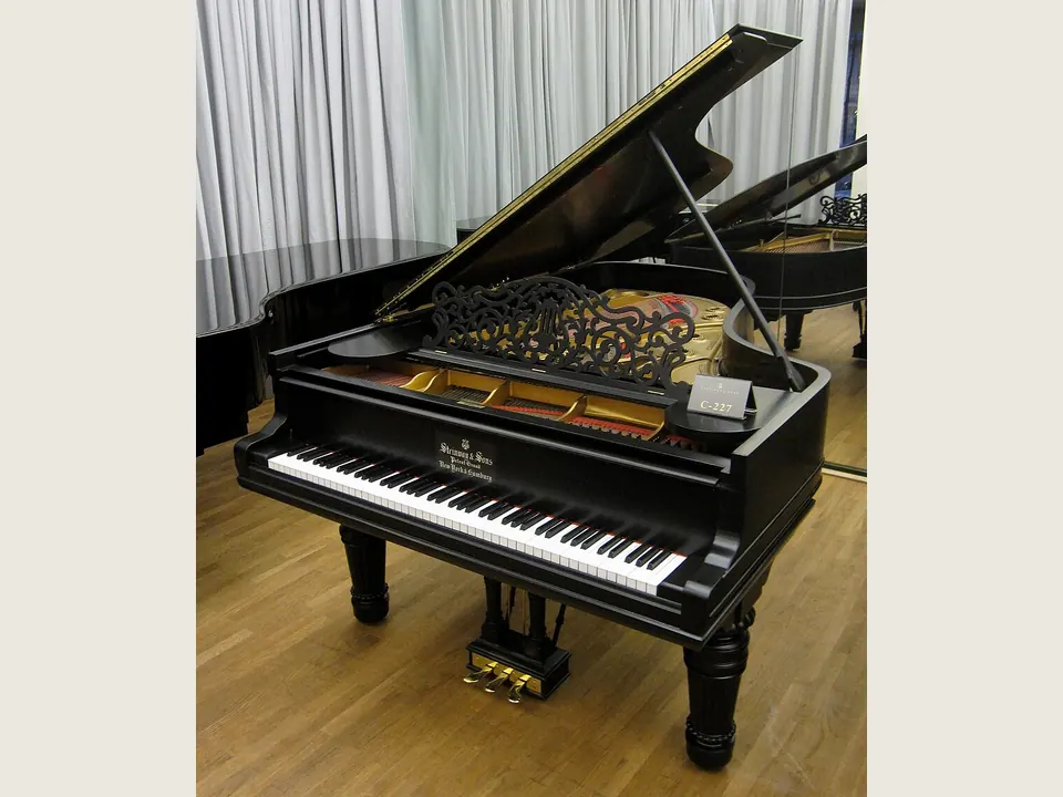 Piano instrument