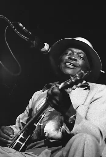 John Lee Hooker photo